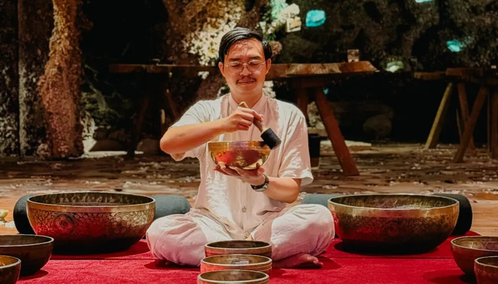 Tibetan Singing Bowls Workshop w/ Eri Pranata — афиша