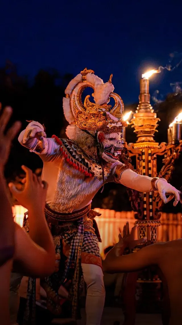 Nuanu Kecak Dance: показы по субботам октября — афиша