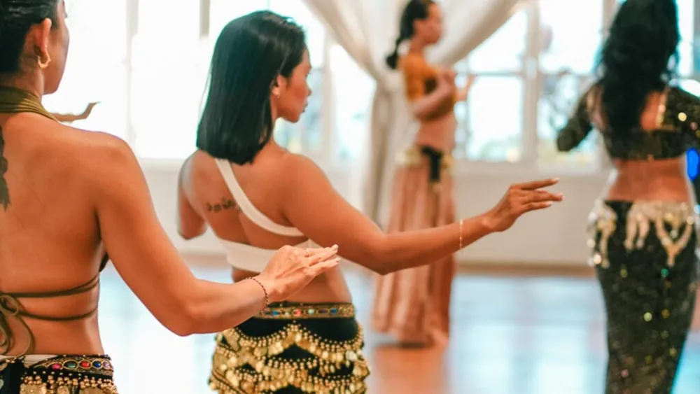 Belly Dance w/ Ika — афиша