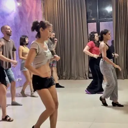 Salsa & Bachata Dance Lessons — афиша