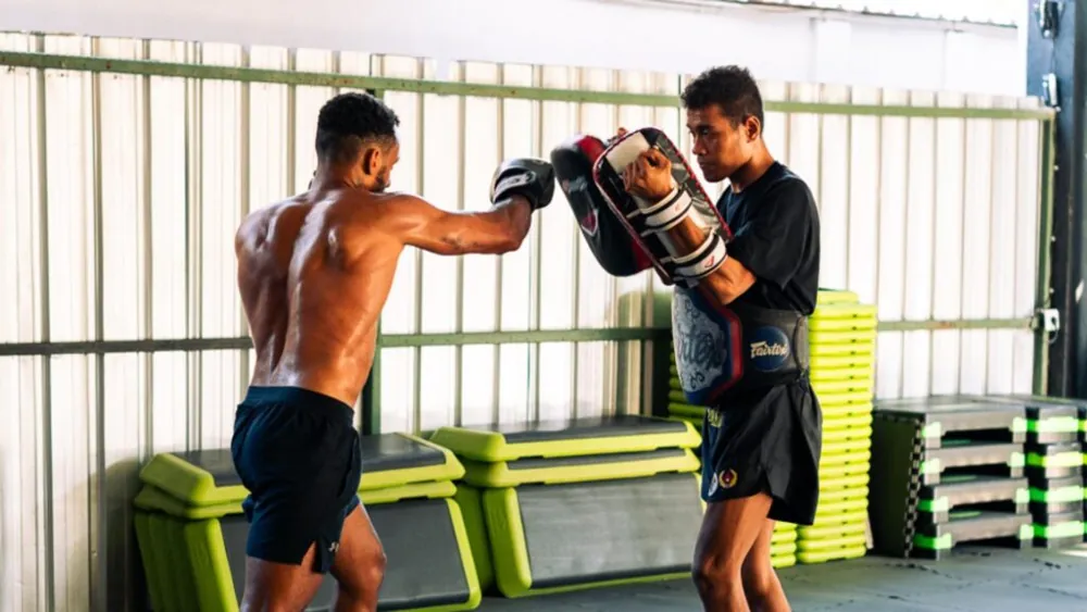 Muay Thai w/ Alexandro — афиша