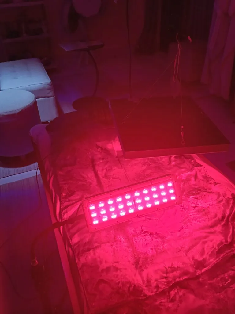 Red Light Therapy Full Body — афиша