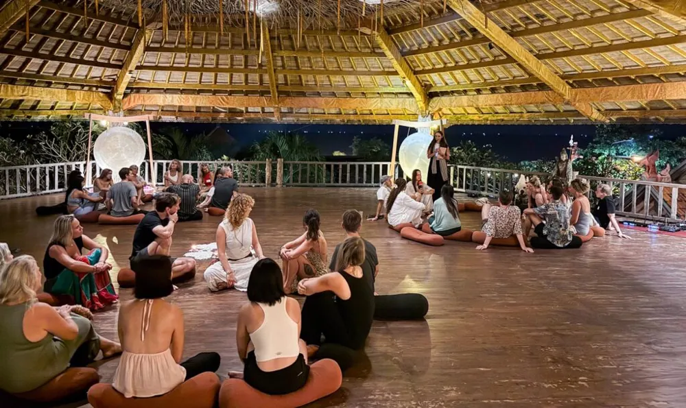 Into the Deep: Authentic Relating Evening w/ Nora Wendel — афиша
